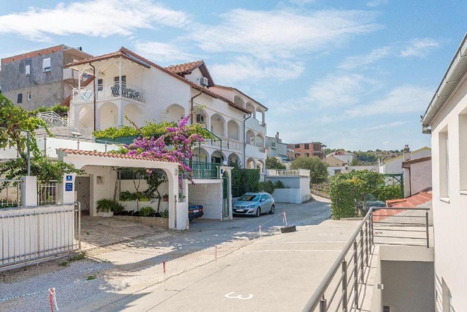 Apartment Bubi Trogir Extérieur photo